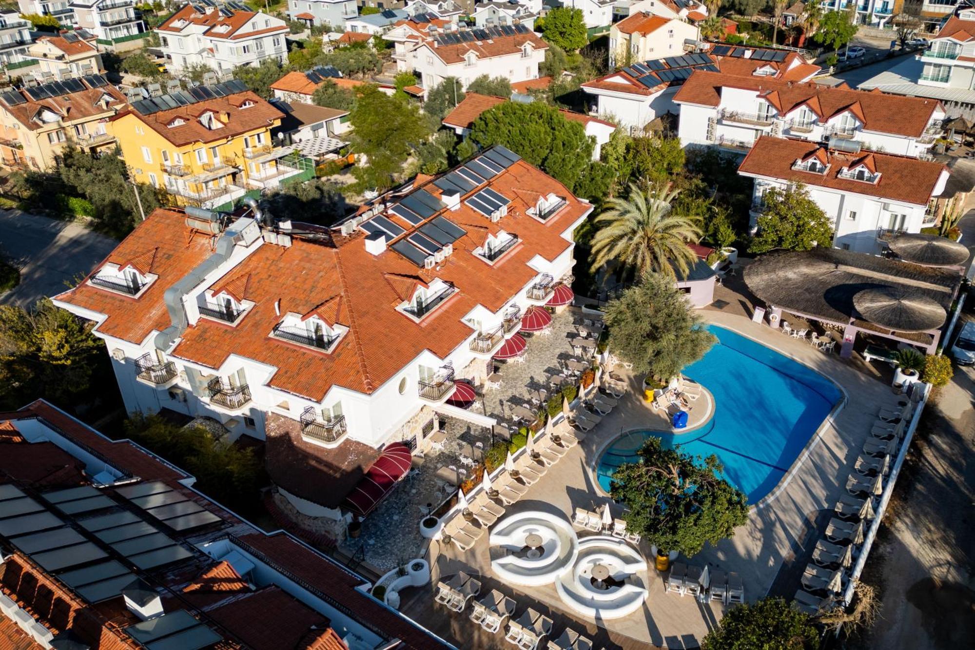 Otel Pinehill &